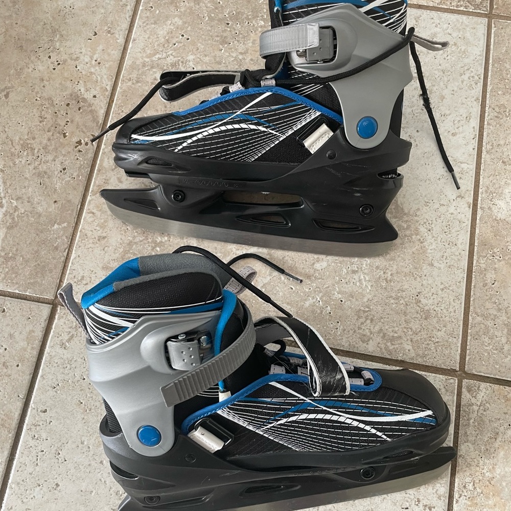 Ice skates ❄️⛸❄️
